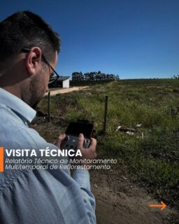 Reflorestamento não é só plantar — é comprovar. 🌱
Hoje foi dia de campo para elaboração do Relatório Técnico de Monitoramento Multitemporal, que será encaminhado ao IBAMA.
Acompanhamento ao longo do tempo, validação técnica e segurança para a empresa.
Porque hoje, quem não comprova… assume risco.
KL GAMA – sua parceira em gestão ambiental de alta performance.
